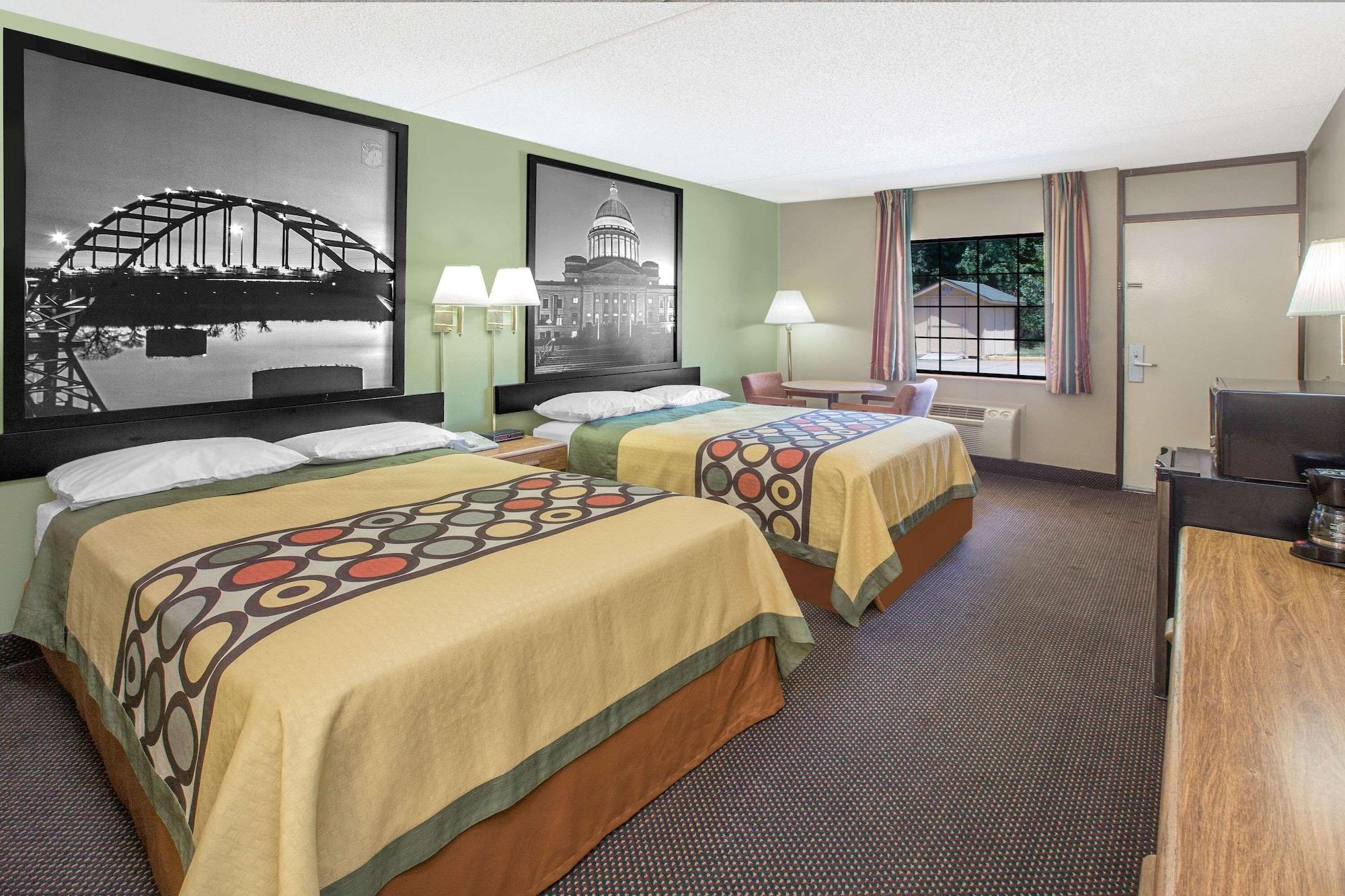 Super 8 By Wyndham Clarksville Ar Dış mekan fotoğraf