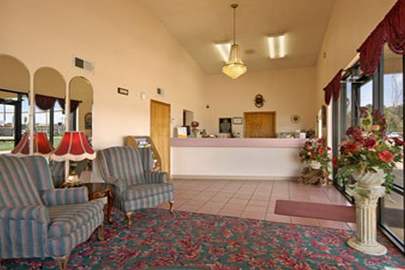 Super 8 By Wyndham Clarksville Ar İç mekan fotoğraf
